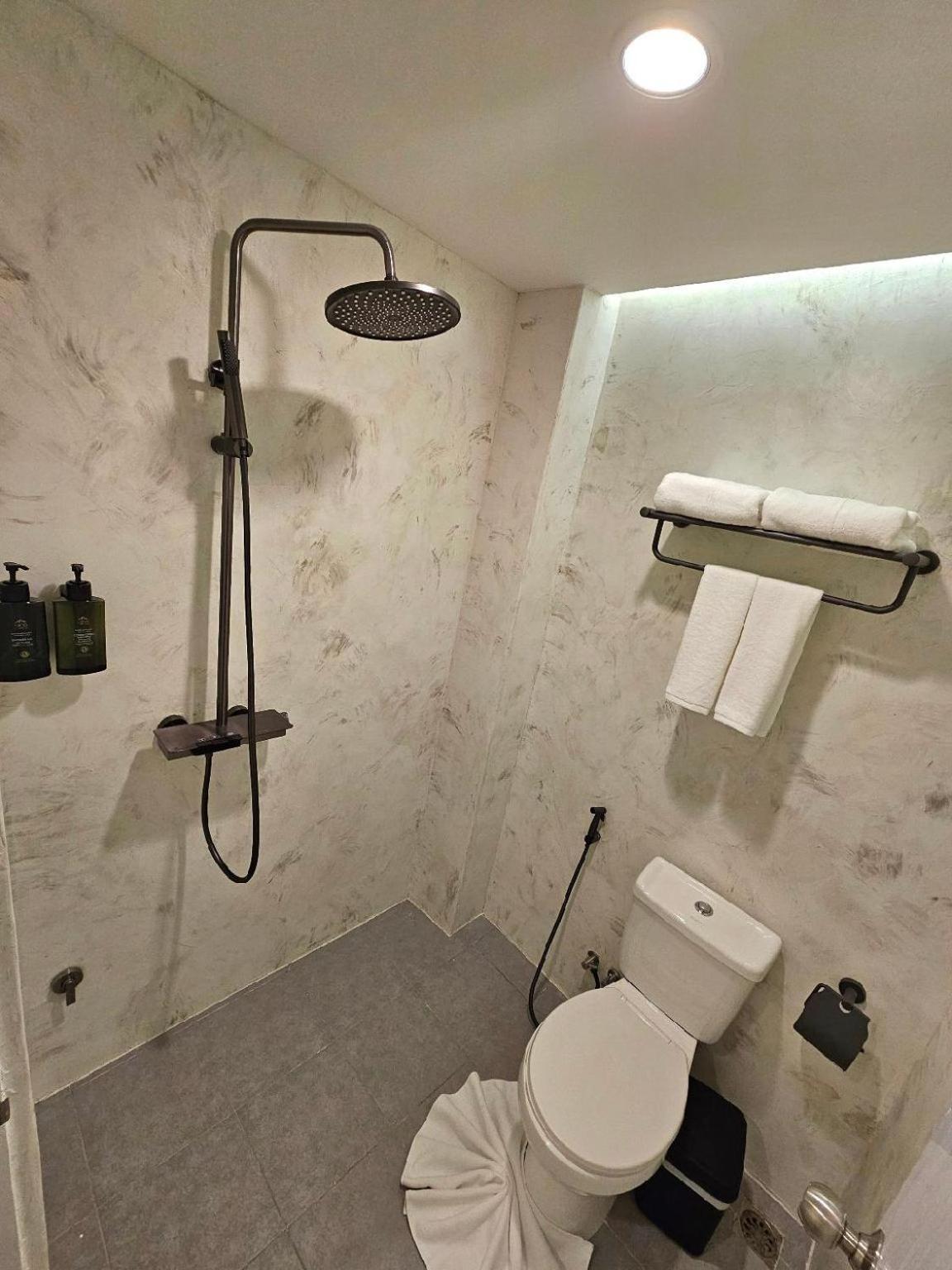 Arawana Express Sukhumvit 22 Aparthotel Bangkok Eksteriør bilde